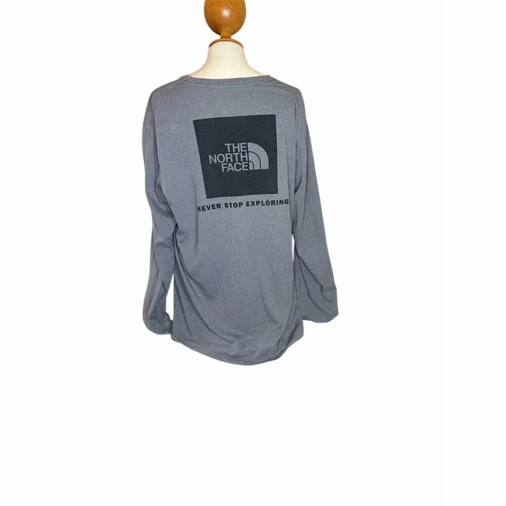 The North Face T-Shirt Mens Size L Heather Gray Long Sleeve Logo Crew Neck